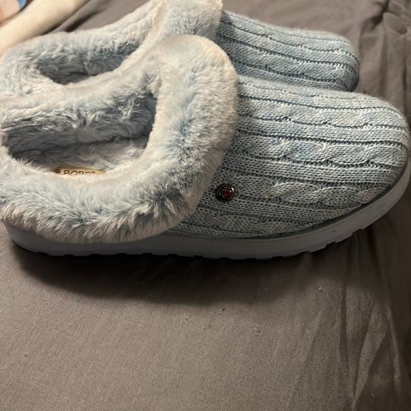 Sketchers slippers - Picture 2 of 3